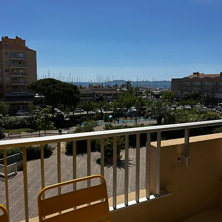 La Marine' Apartment